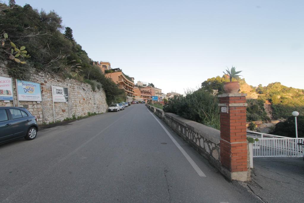 Taormina Isola Bella Apartment - Taormina Holidays Exteriör bild