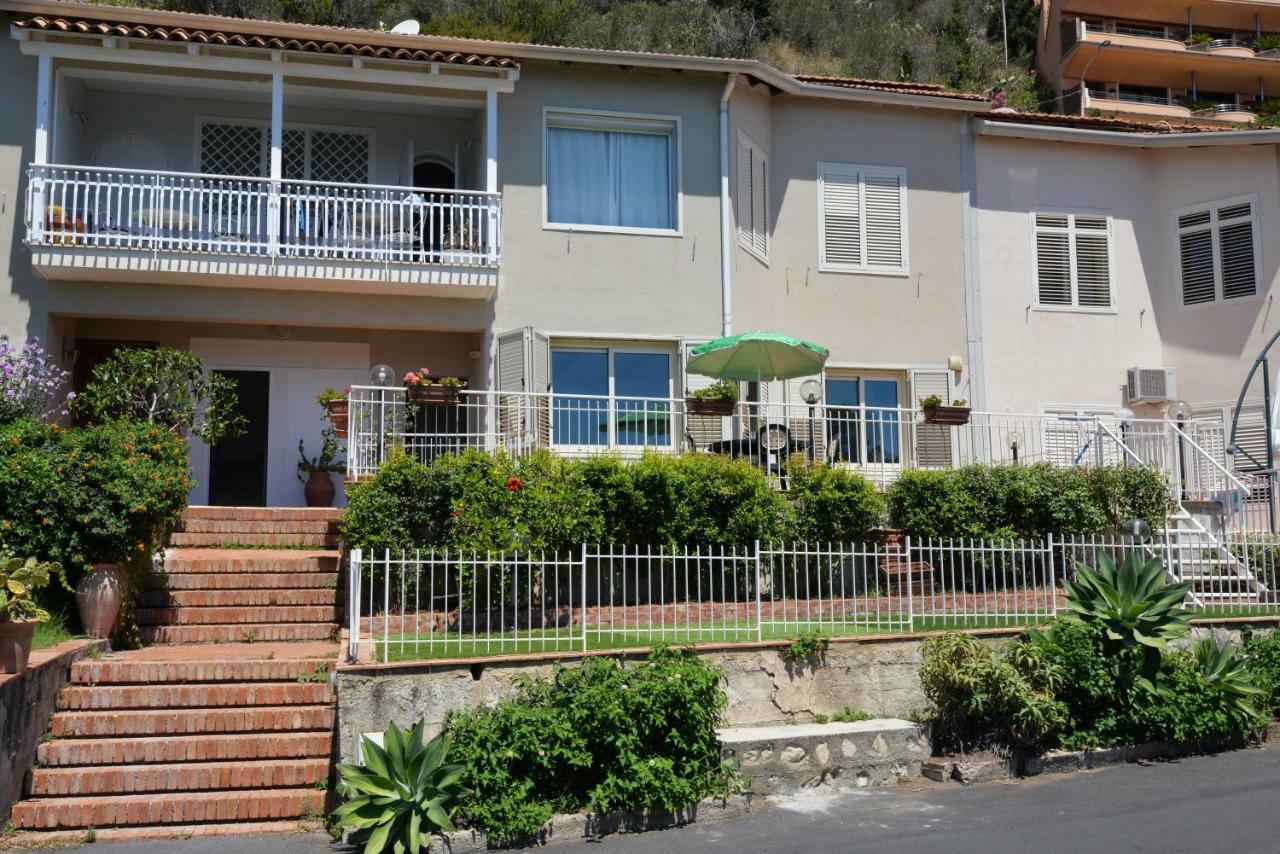 Taormina Isola Bella Apartment - Taormina Holidays Exteriör bild